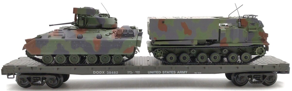 Weaver U2519LD O US Army 50' Flatcar #38482 w/Vehicles - 3 Rail LN