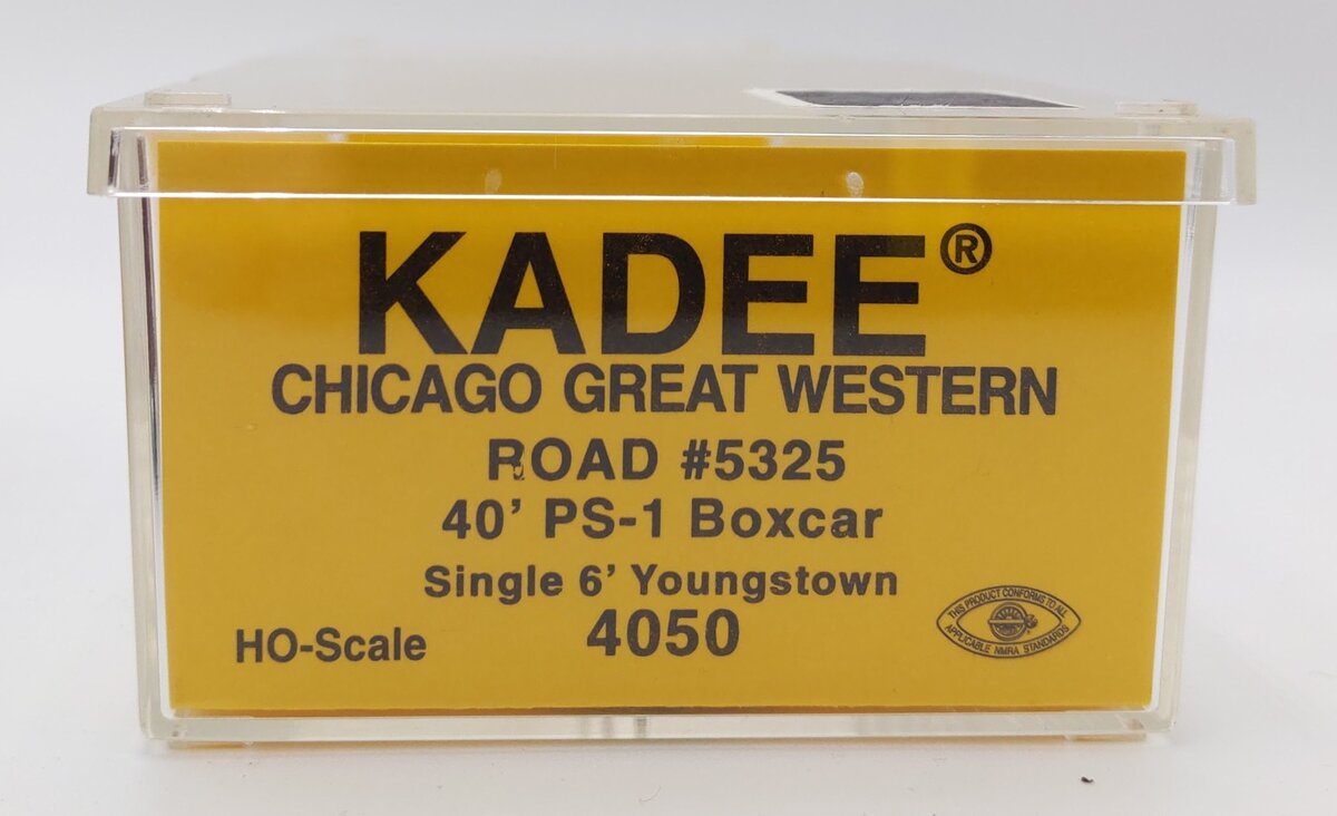 Kadee 4050 Ho Scale Chicago & North Western 40' PS-1 Boxcar #5325 EX/Box