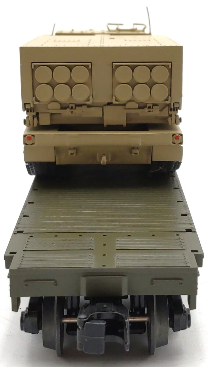 MTH 30-76845 O Desert Scheme Flat Car with M270 Rocket Launcher EX