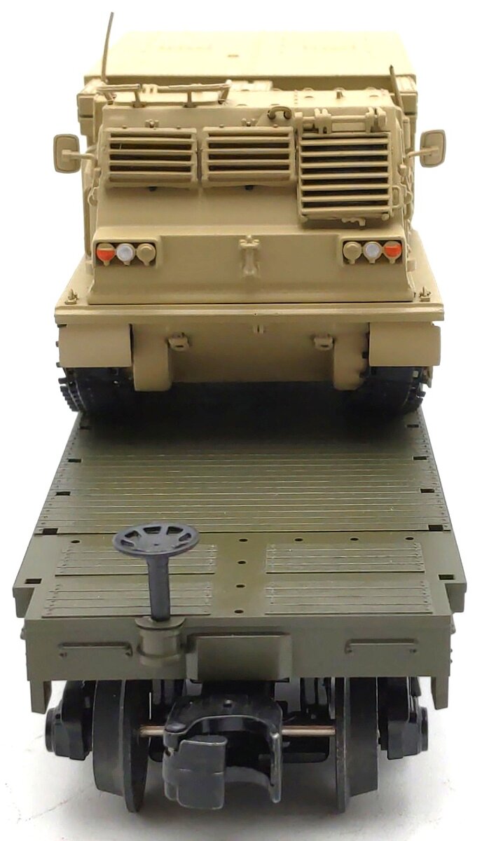 MTH 30-76845 O Desert Scheme Flat Car with M270 Rocket Launcher EX