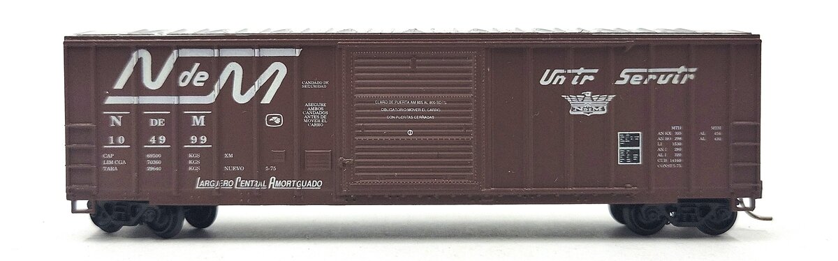 Roundhouse 8837 N Scale N de M Single Door Boxcar #104999 LN/Box