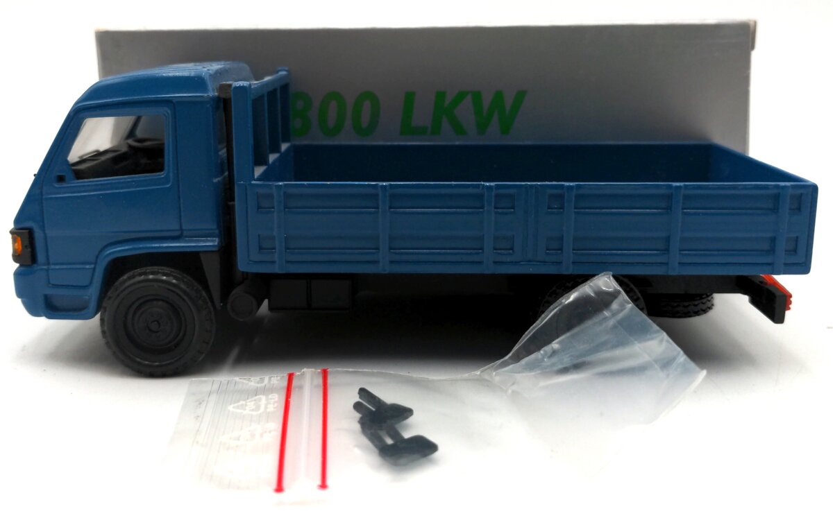 NZG 445 1:43 Scale Diecast Mercedes-Benz MB 800 LKW Flat Bed Truck LN/Box