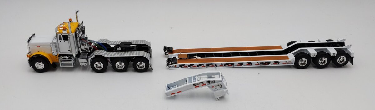 Sword Models 1:50 Scale Peterbilt 379 truck w/Rogers Lowboy VG