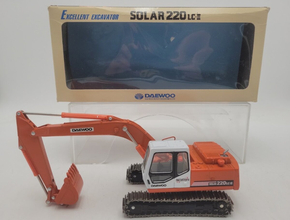 Daewoo 220 1:40 Scale Solar 220LC-III Excavator Diecast Model EX/Box