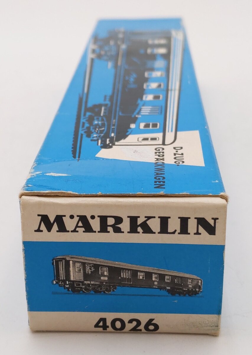 Marklin 4026 Vintage HO German Federal Railway Express Train Luggage Van EX/Box