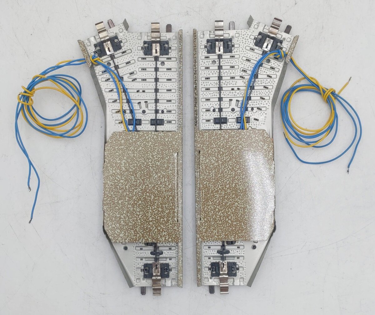 Marklin 5202 HO Scale Remote Switch Pair LN