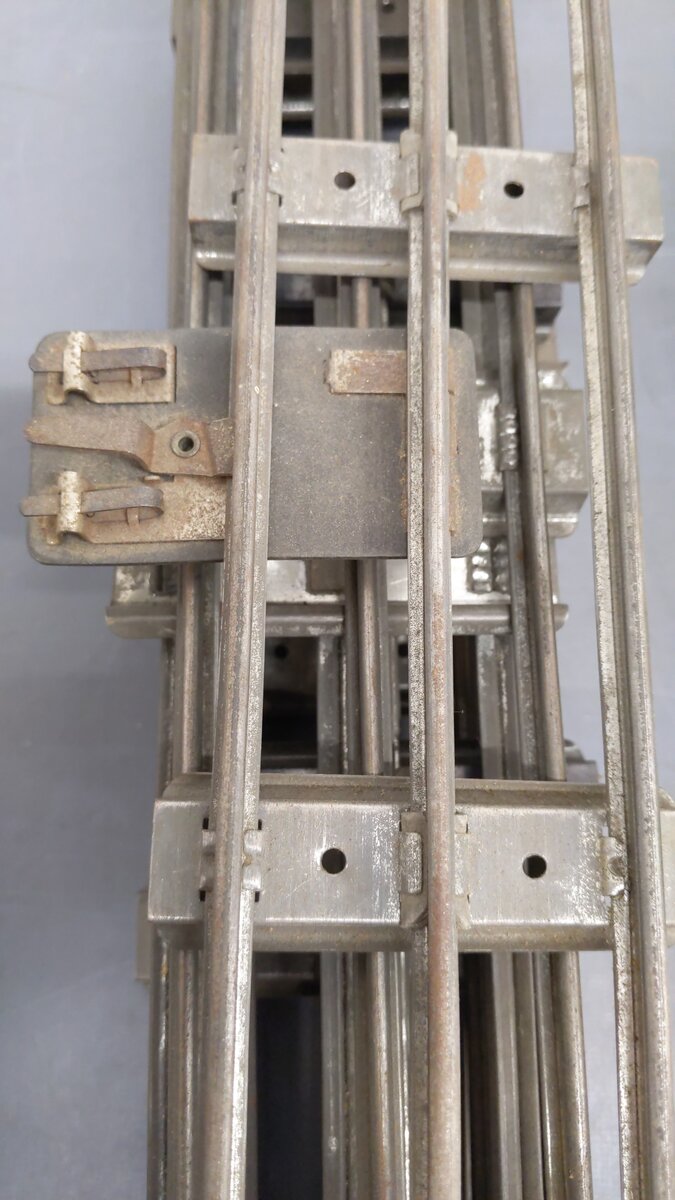 American Flyer Vintage Std. Gauge Straight & Curved Track Sections [37]