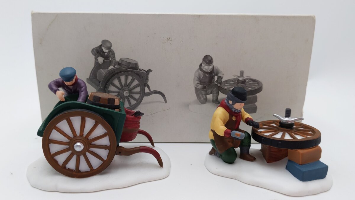 Dept 56 5818-1 Heritage Village Collection C. Bradford, Wheelwright, & Son Figs. LN/Box