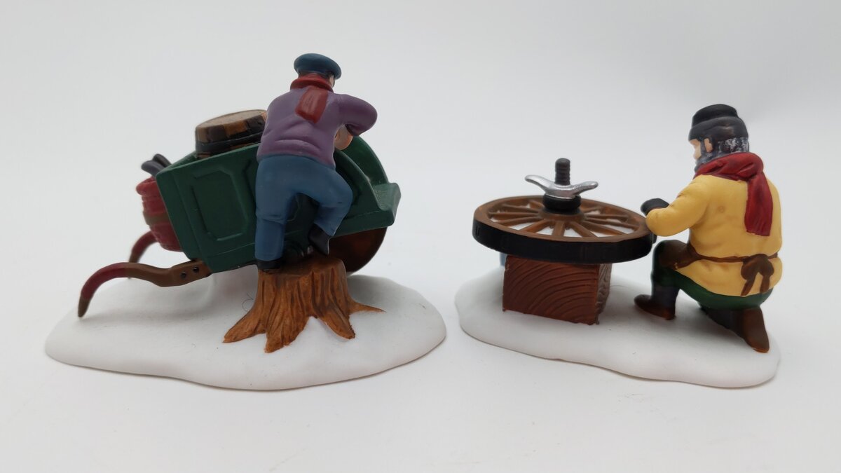 Dept 56 5818-1 Heritage Village Collection C. Bradford, Wheelwright, & Son Figs. LN/Box