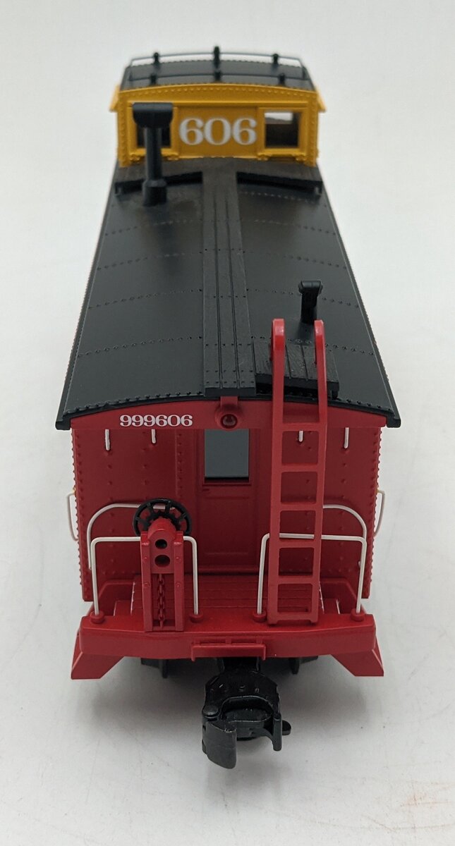 MTH 30-77163 O Scale Santa Fe RailKing Offset Steel Caboose #999606 EX