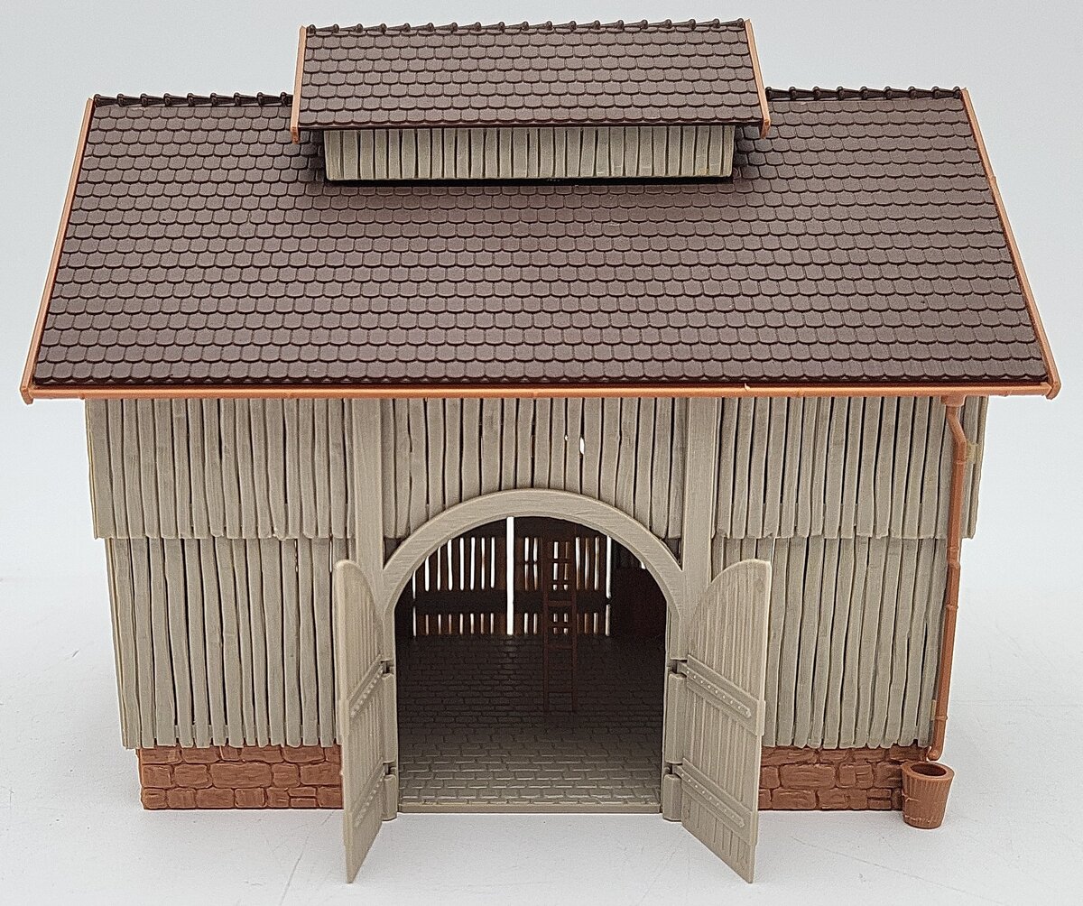 Vollmer 26937 HO Scale 2-Story Storage Barn - Assembled EX