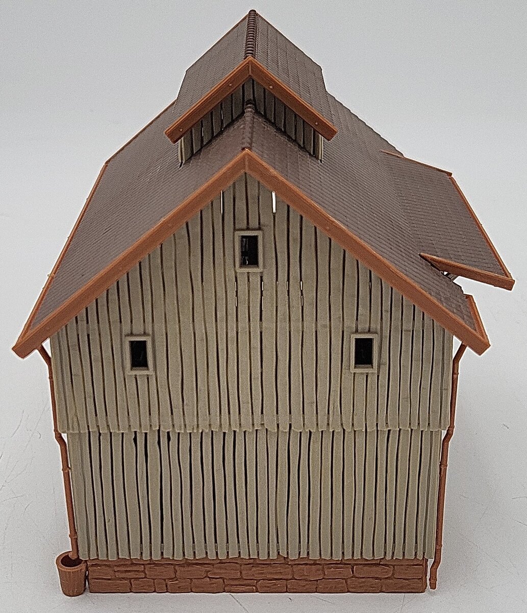 Vollmer 26937 HO Scale 2-Story Storage Barn - Assembled EX