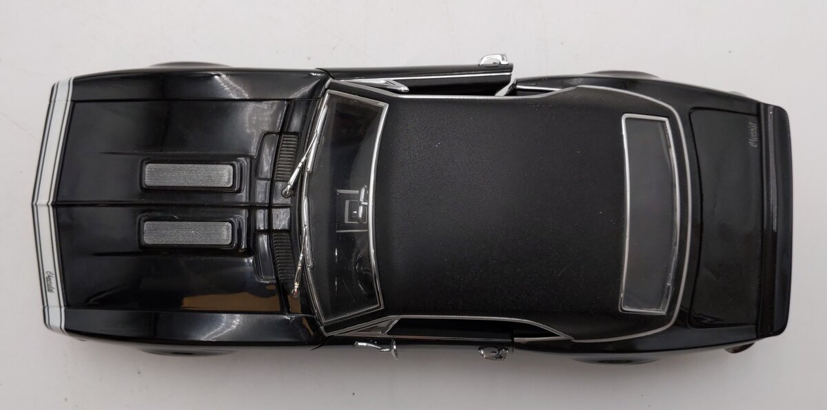 Classic Metal Works 1:24 Scale Camaro SS396 1969 (Black) LN/Box