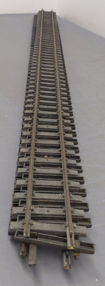 Aristo-Craft 11098 Euro Brass 5' Straight Track Sections (4)