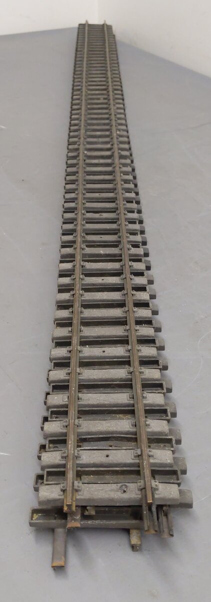Aristo-Craft 11098 Euro Brass 5' Straight Track Sections (4)