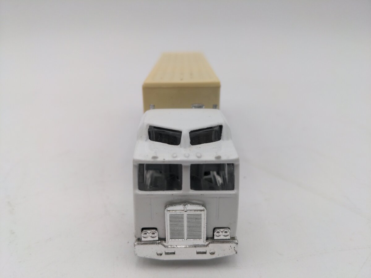 Matchbox 1:90 1981 Articulated CAT Tractor Trailer EX