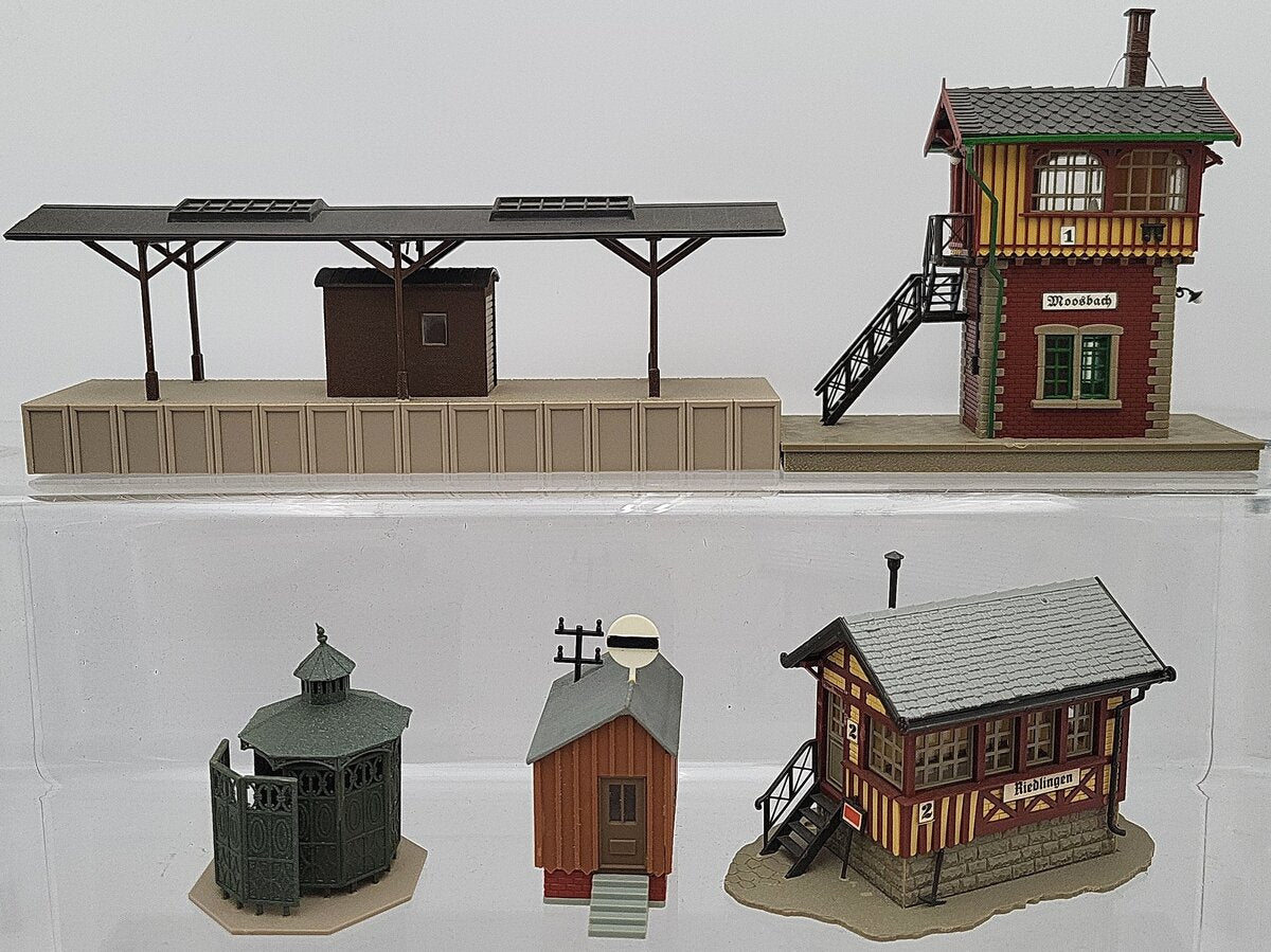 Vollmer HO Scale Assorted Assembled Buildings: 5731, 22101, 613, 5730, 20268 [5] EX