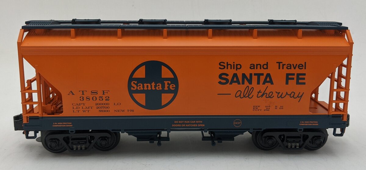 MTH 20-97519 O Gauge Santa Fe 2-Bay Centerflow Hopper Car #38052 VG