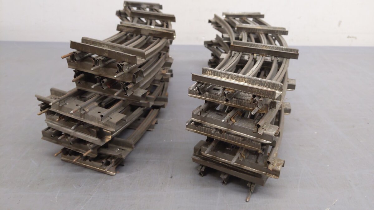 American Flyer Vintage Std. Gauge Curved Track Sections [20]