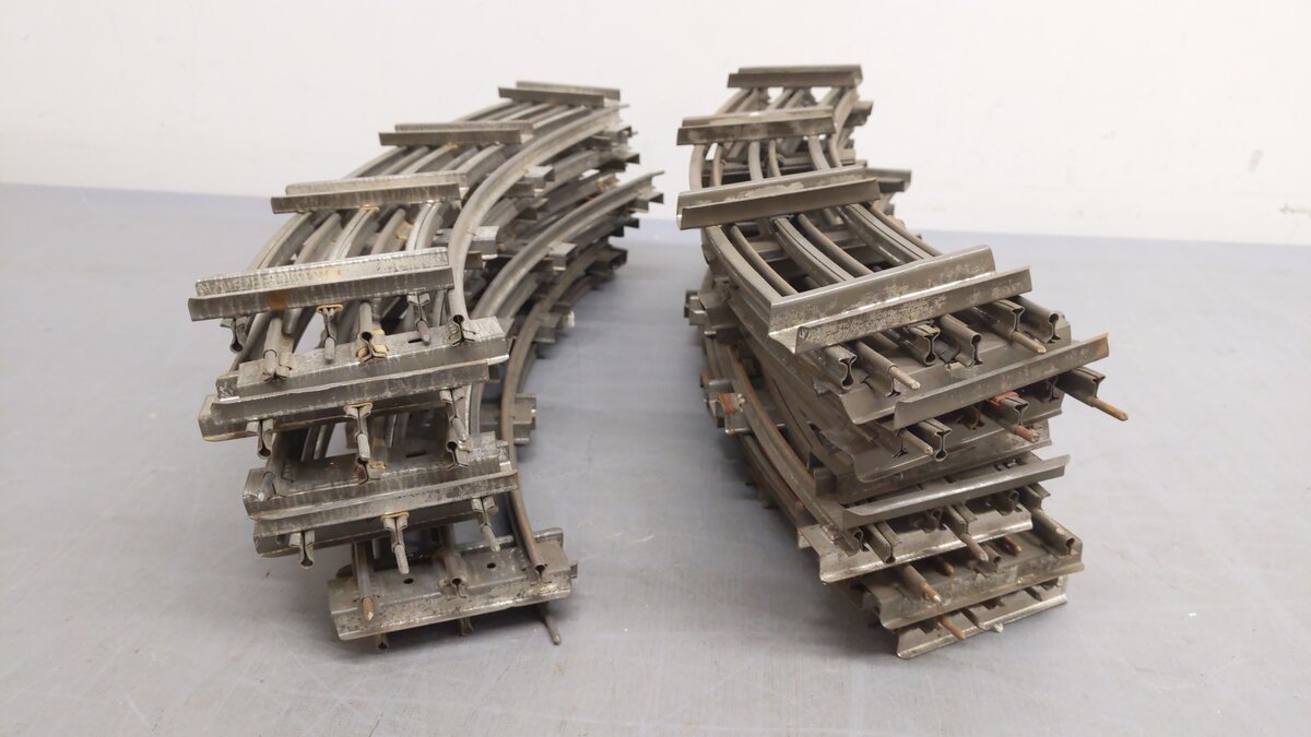 American Flyer Vintage Std. Gauge Curved Track Sections [20]