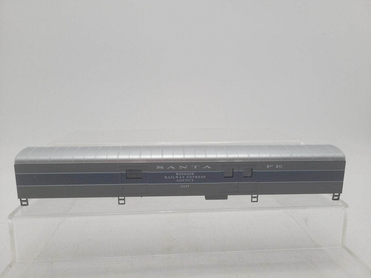 Con-Cor 0001-01020D-2 HO Scale Santa Fe R.E.A 72Ft Baggage Passenger Car #3437 EX