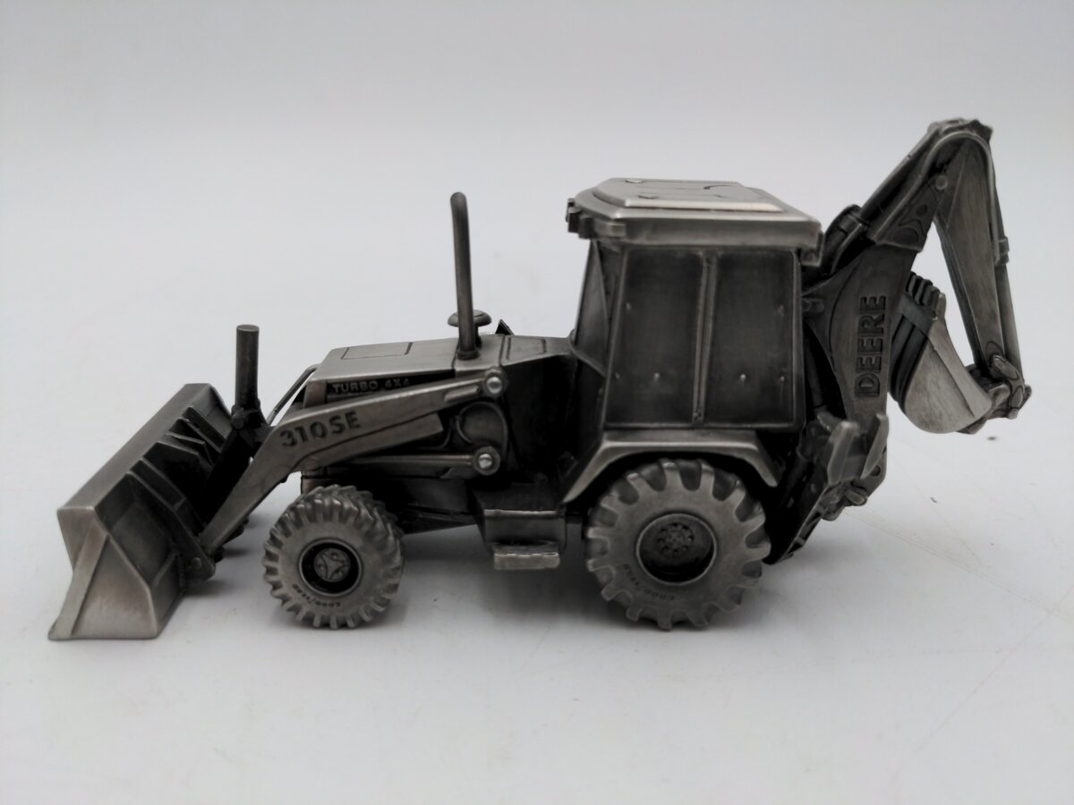 SpecCast JDM-097 Pewter John Deere 310SE Backhoe VG
