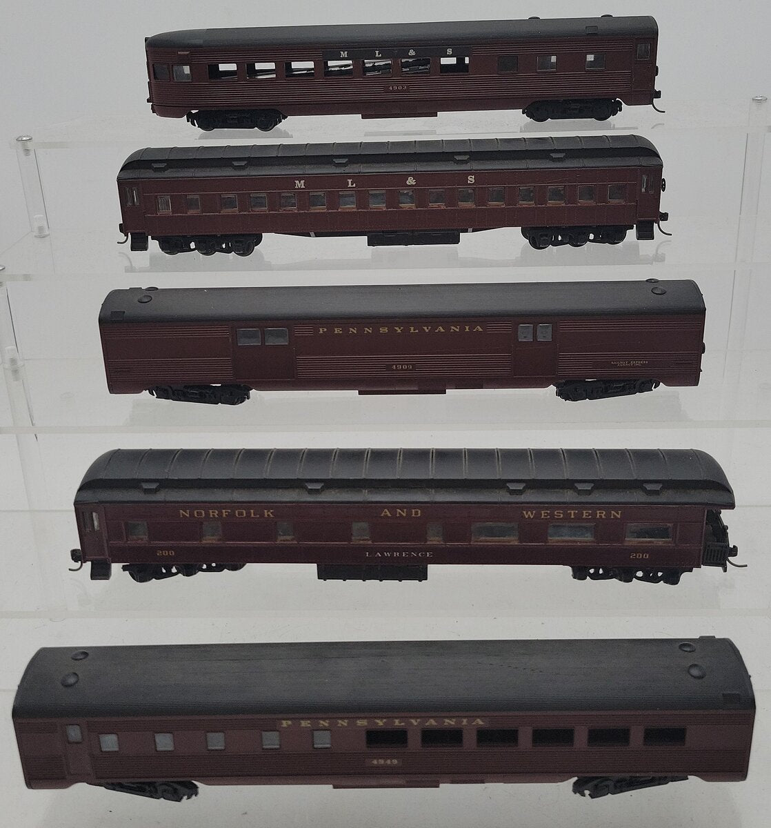 HO Assorted Custom Passenger Cars #200, 4903, 4949, 4909 [5]