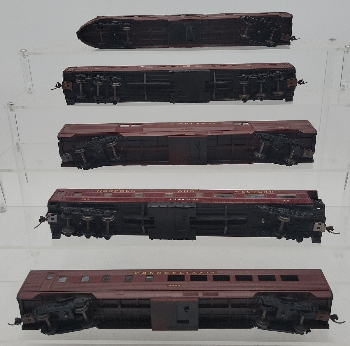 HO Assorted Custom Passenger Cars #200, 4903, 4949, 4909 [5]