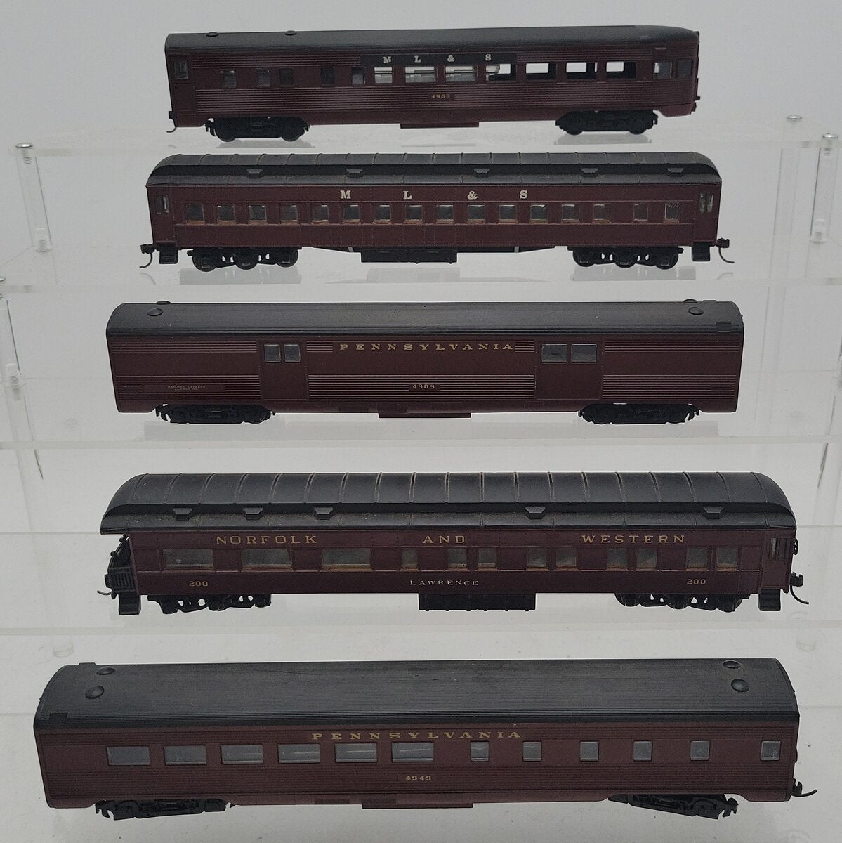HO Assorted Custom Passenger Cars #200, 4903, 4949, 4909 [5]
