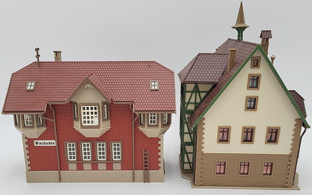 Vollmer HO Scale Assorted Assembled Buildings: 20512, 28072 [2] EX