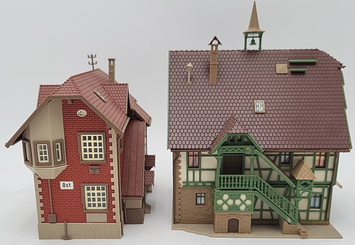Vollmer HO Scale Assorted Assembled Buildings: 20512, 28072 [2] EX