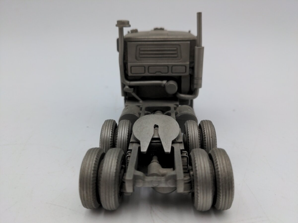 SpecCast Mack Pewter Highway Tractor VG