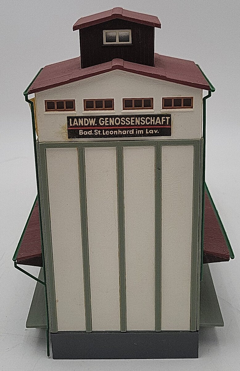 Kibri & Other HO Scale Assorted Asembled Buildings: G464 [2] EX