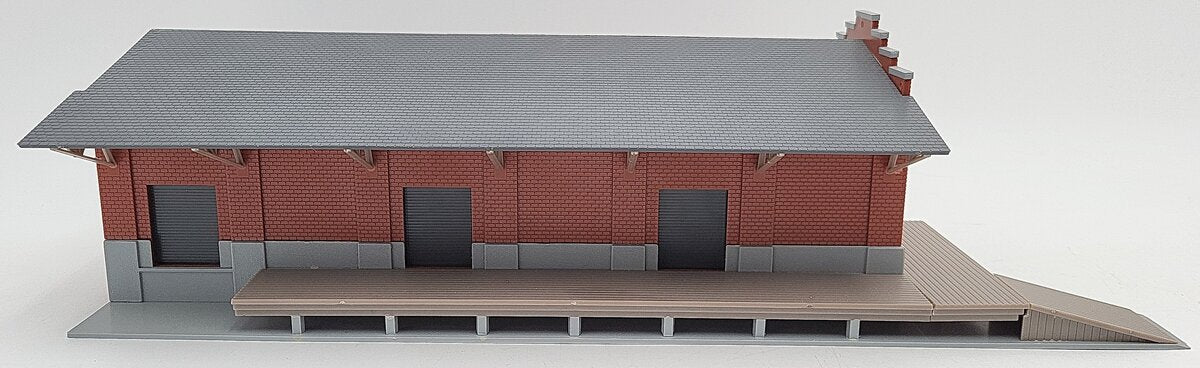 Kibri & Other HO Scale Assorted Asembled Buildings: G464 [2] EX