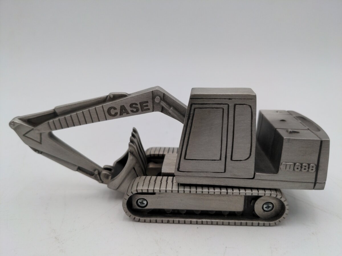 SpecCast Case M688 Pewter Excavator VG