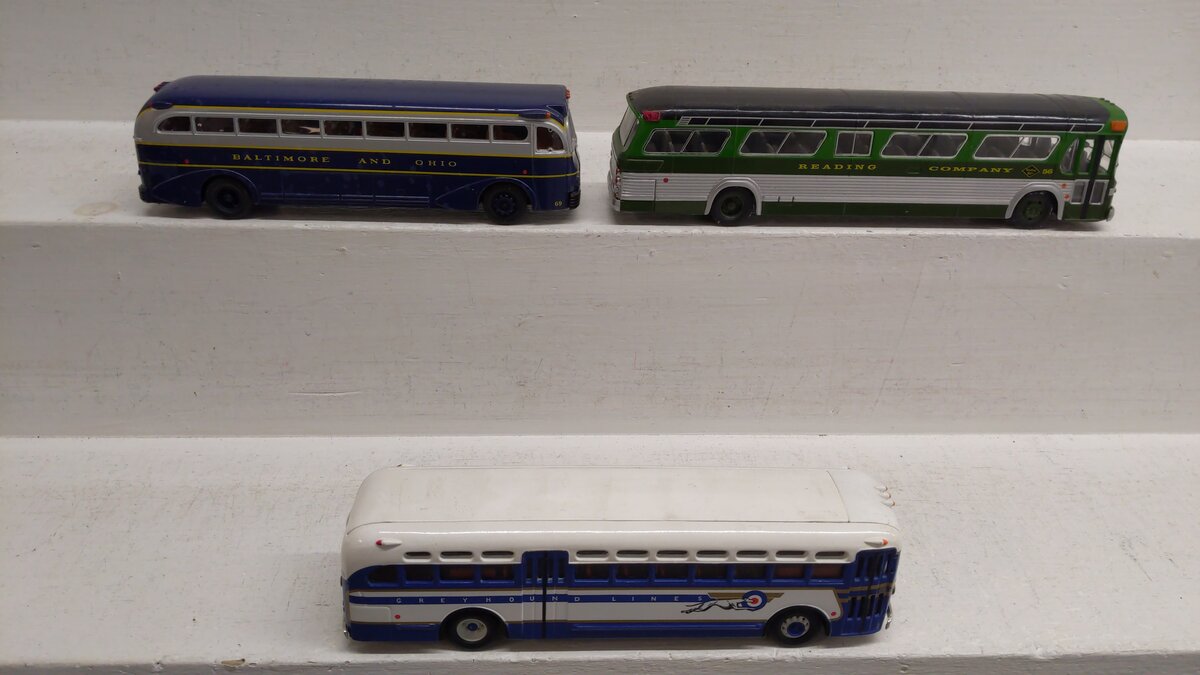 Corgi 1:50 Assorted Diecast Buses [3] EX/Box