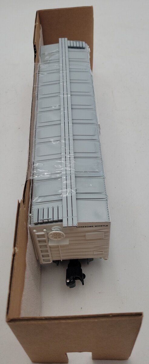Weaver O Gauge Nolan Ryan Steel Sided Boxcar NIB