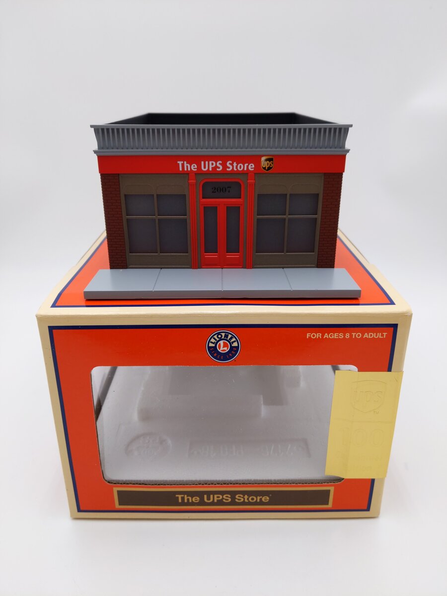 Lionel 6-14290 O Scale Assembled The UPS® Store Building - Illuminated NIB