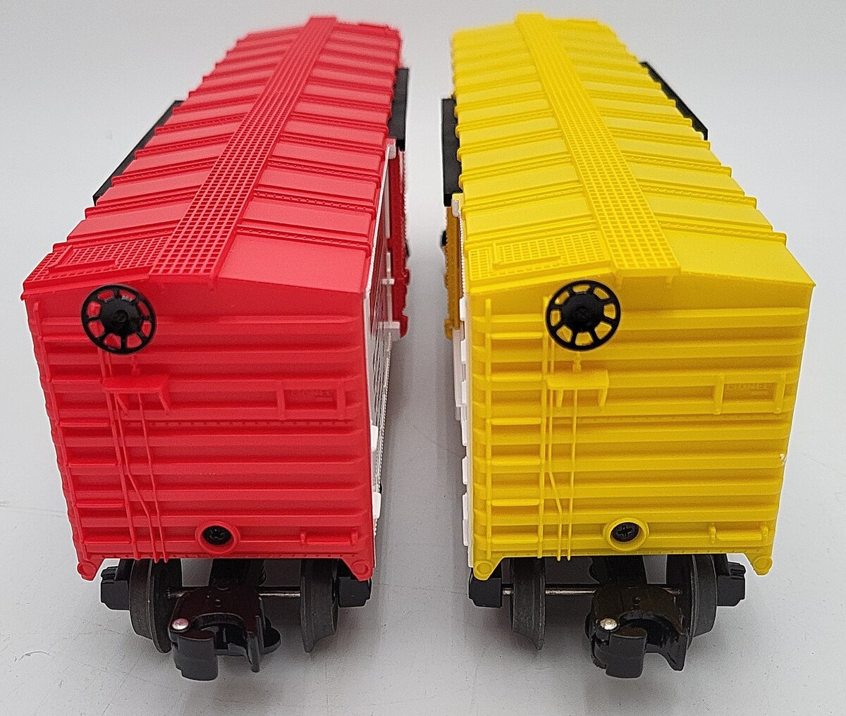 Lionel 6-81073 O Gauge Monopoly Ventor & Indiana Ave. Boxcar (Set of 2) LN/Box