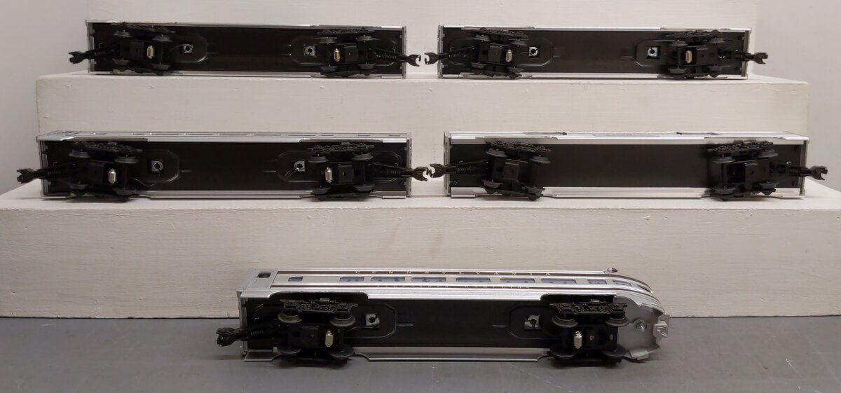 Williams 2601 O Scale Santa Fe 5-Car Aluminum Passenger Cars (Set of 5) LN/Box