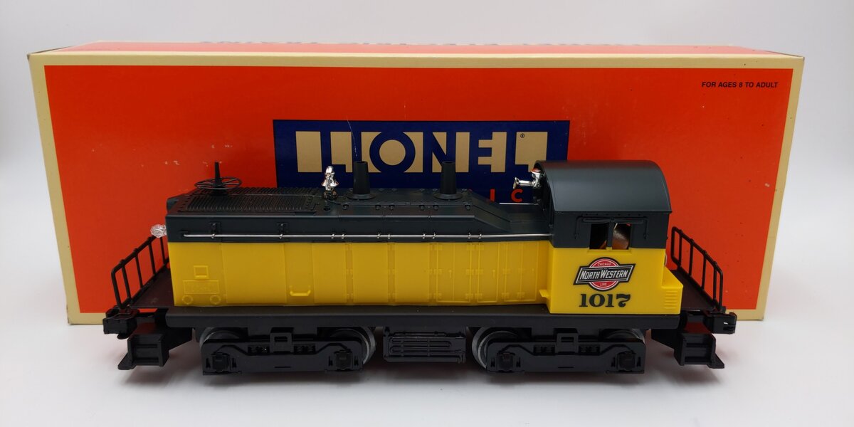 Lionel 6-18921 O Gauge Chicago & North Western NW2 Diesel Switcher #1017 VG/Box