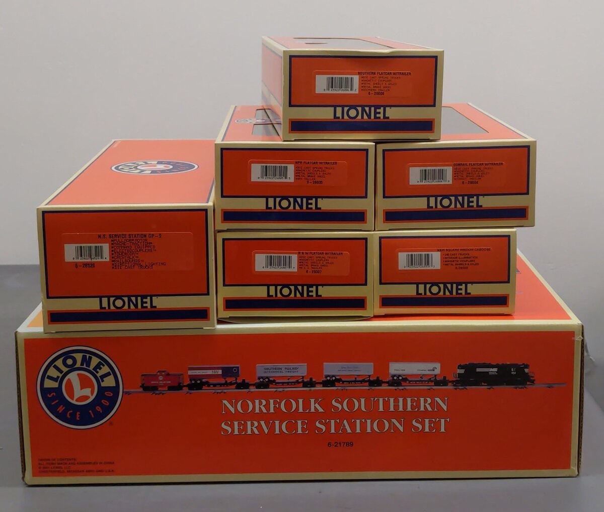 Lionel 6-21789 O Scale Norfolk Southern Service GP-9 O Gauge Diesel Train Set NIB