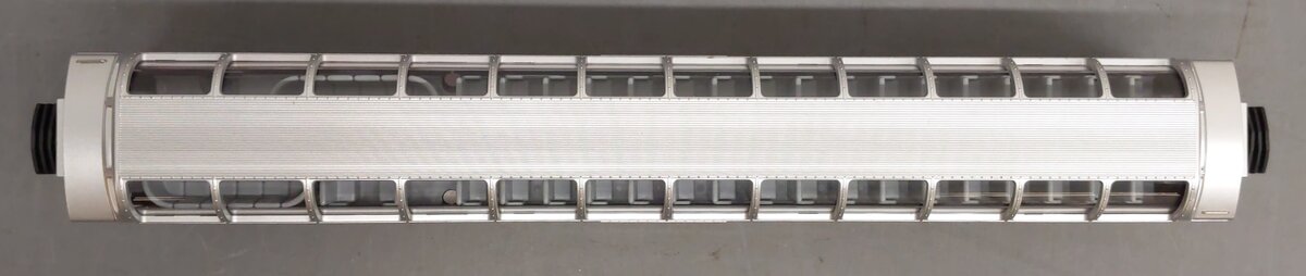 MTH 20-6748 O Gauge Amtrak "Mount Mitchell" Vista Dome Car/Box