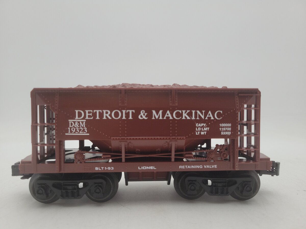 Lionel 6-19323 O Gauge Detroit & Mackinac Ore Car with Ore Load EX/Box