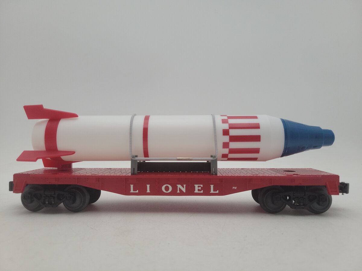 Lionel 6-26025 O Gauge PWC Lionel Flat Car With Rocket PWC EX/Box
