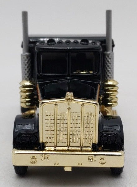 Lionel 6-52440 O Gauge USMC Flatcar w/ Tractor Trailer NIB