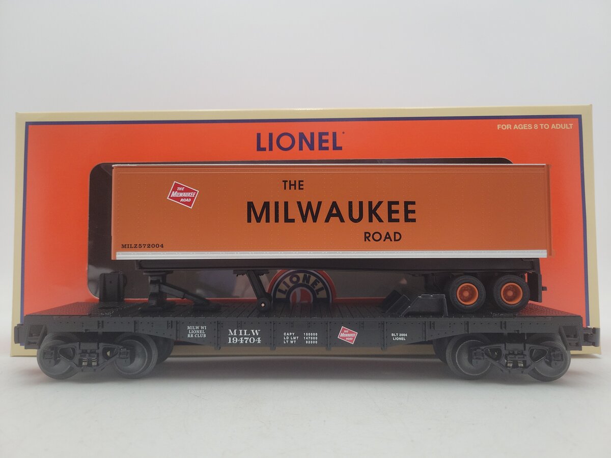 Lionel 6-52298 O Gauge Milwaukee Road Flatcar w/Trailer EX/Box