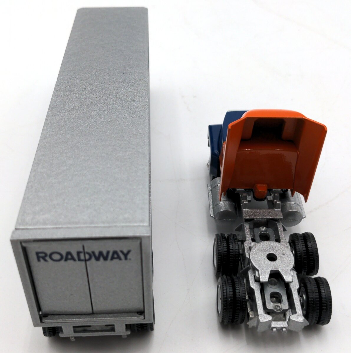 Winross 124-5 1:64 Scale Diecast Roadway Cargo Tractor Trailer NIB