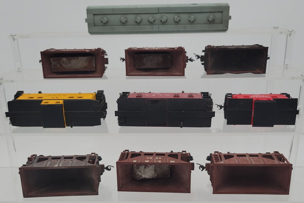 HO Assorted Custom Freight Cars #45,101,85,78,4680,1359,1245,496085 [10]