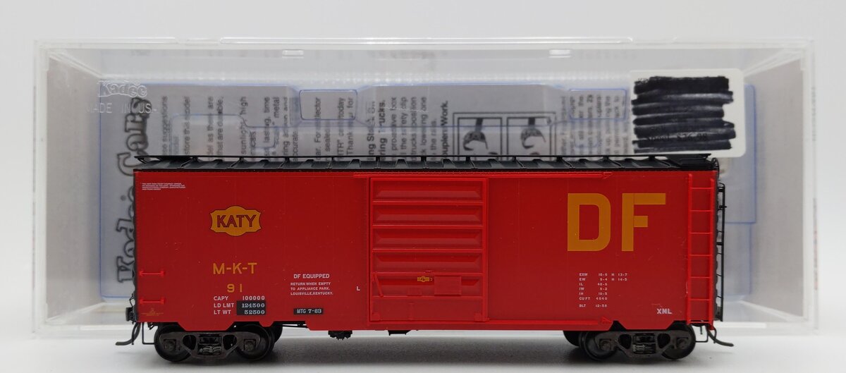 Kadee 5232 HO Missouri-Kansas-Texas 40' PS-1 Boxcar with 8' PS Door #91 EX/Box